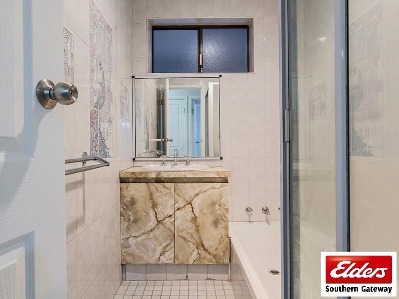 34 Kemmish Avenue, Parmelia WA 6167