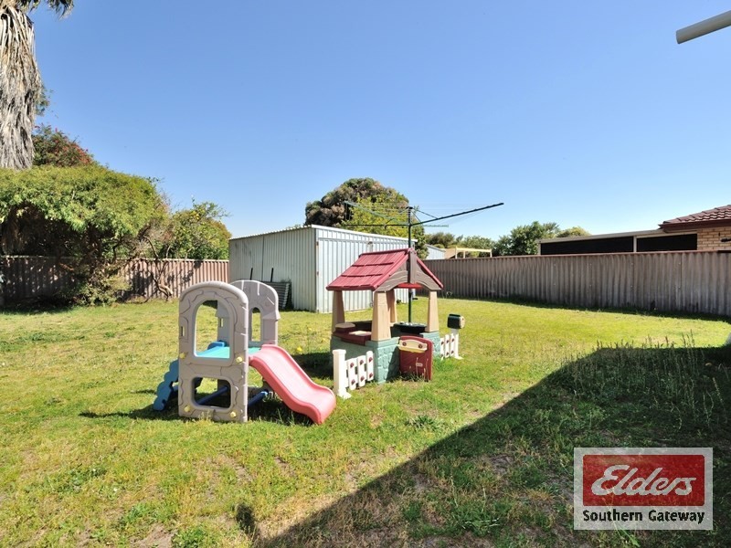 12 WILLMOTT DRIVE, Cooloongup WA 6168