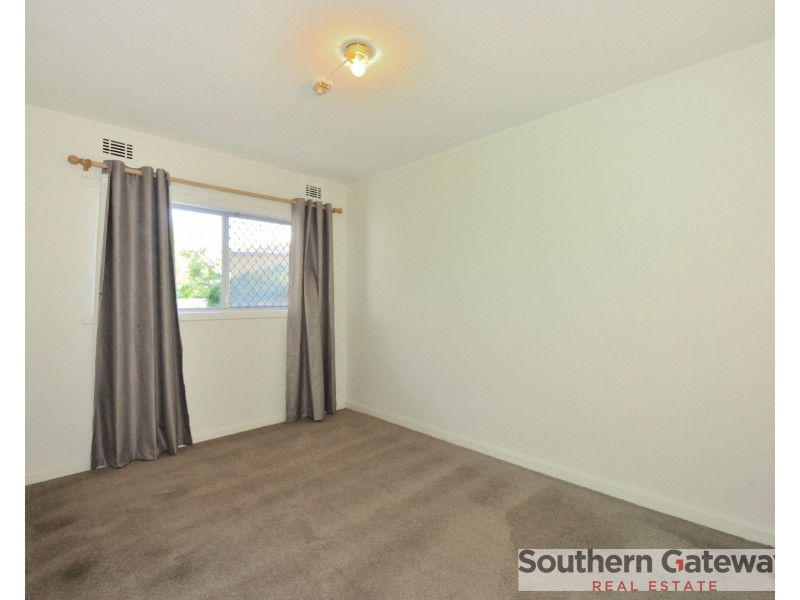 Unit 4, 13 Dowling Place, Orelia WA 6167
