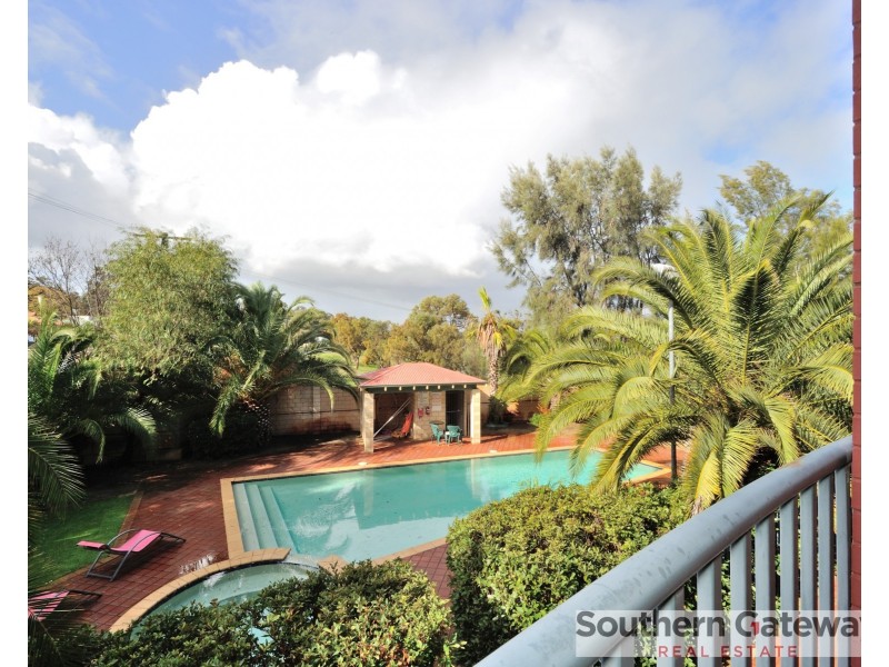 Unit 4, 13 Dowling Place, Orelia WA 6167