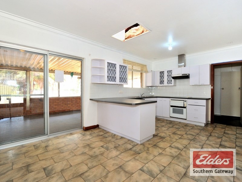 39 Edmund Way, Calista WA 6167