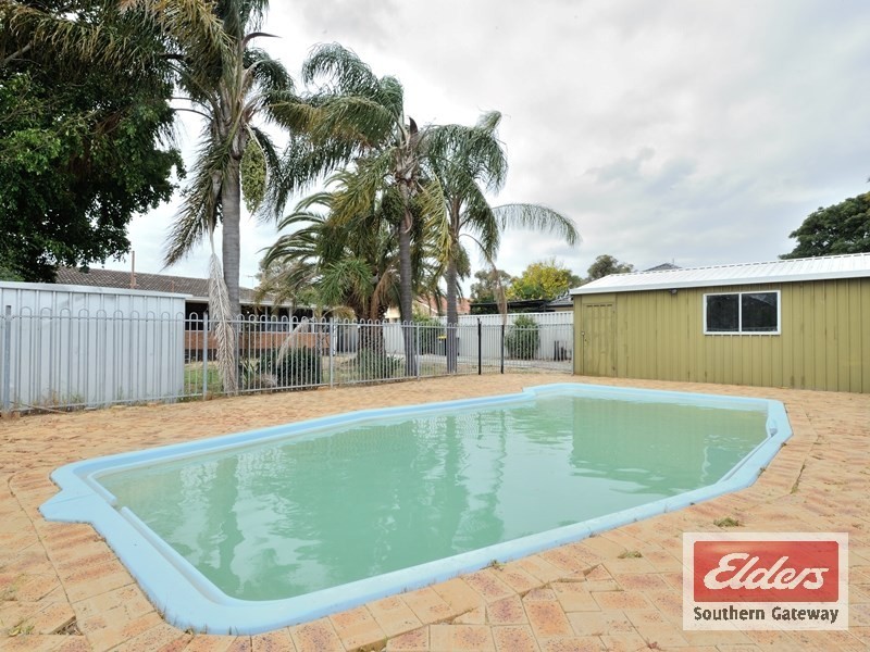 39 Edmund Way, Calista WA 6167