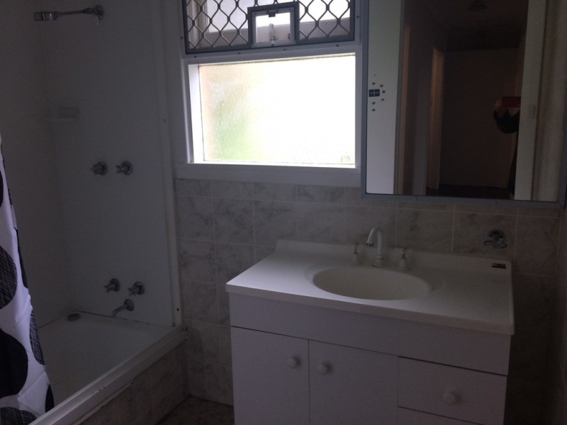 122 SULPHUR ROAD, Parmelia WA 6167