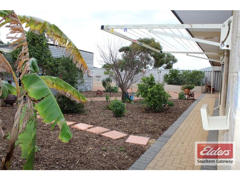 14 Rutherford Square, Orelia WA 6167