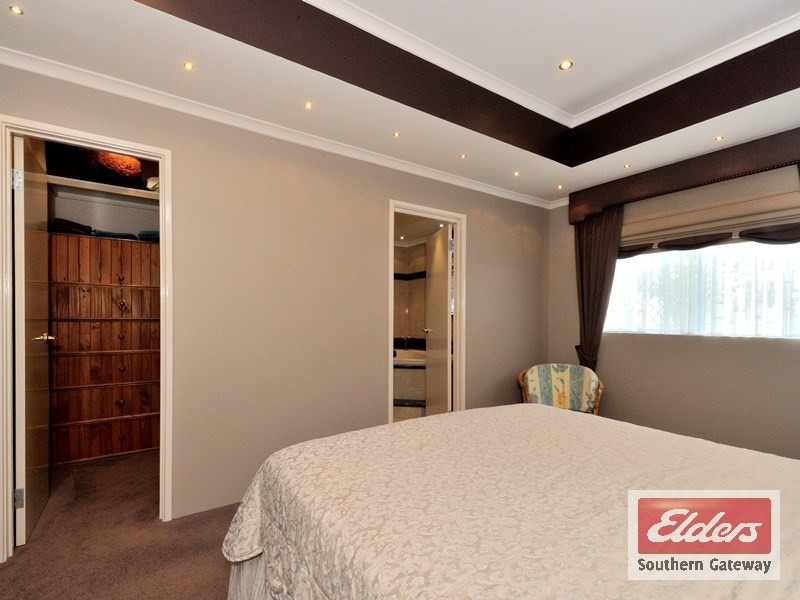 3 Crawford Road, Orelia WA 6167