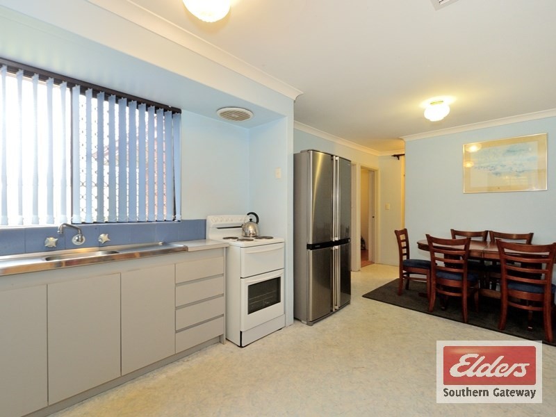 4 Bournan Heights, Parmelia WA 6167