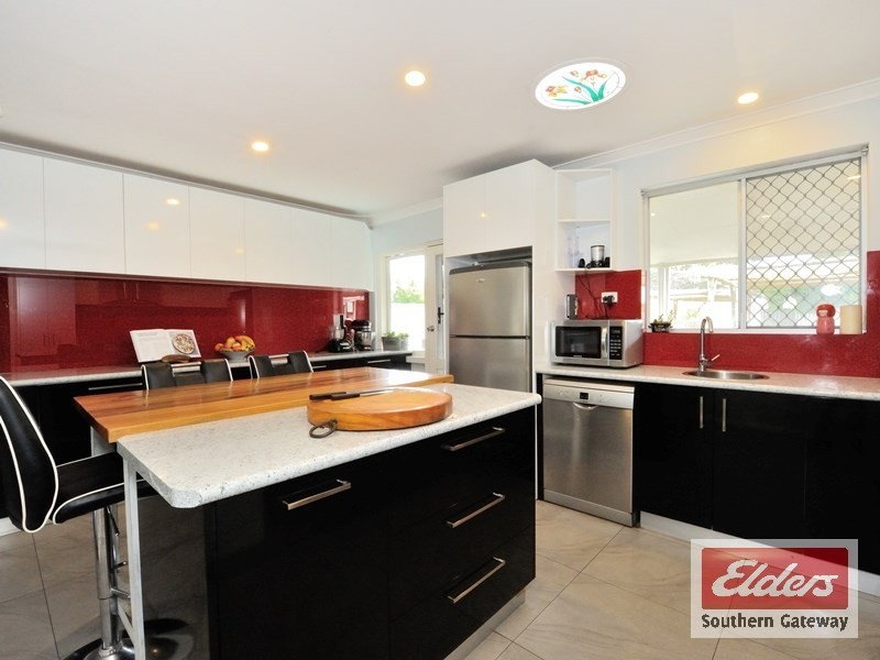 11 Cockman Way, Orelia WA 6167