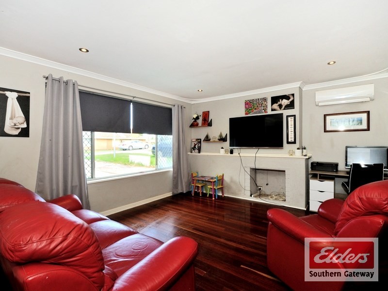 11 Cockman Way, Orelia WA 6167