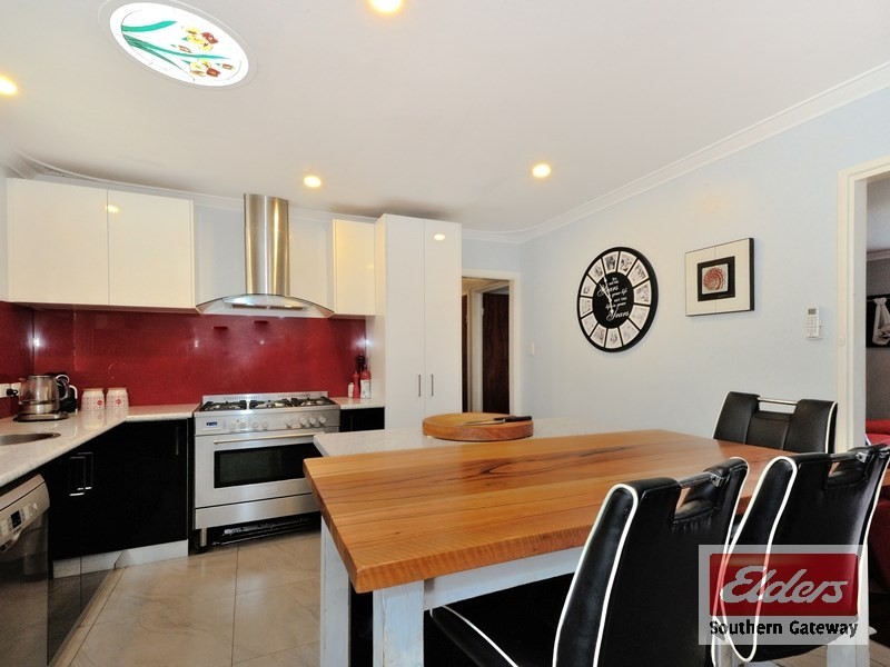 11 Cockman Way, Orelia WA 6167