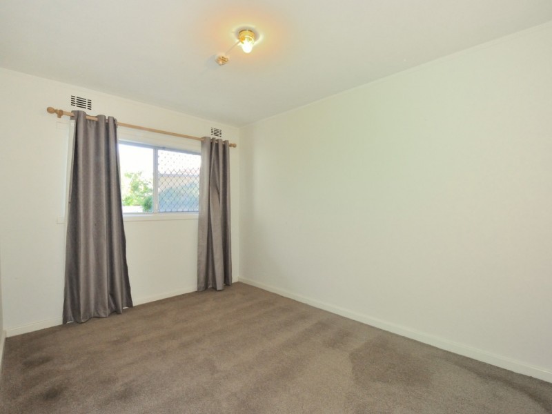 4 13 DOWLING PLACE, Orelia WA 6167