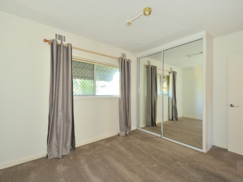 4 13 DOWLING PLACE, Orelia WA 6167