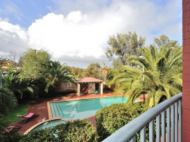 4 13 DOWLING PLACE, Orelia WA 6167