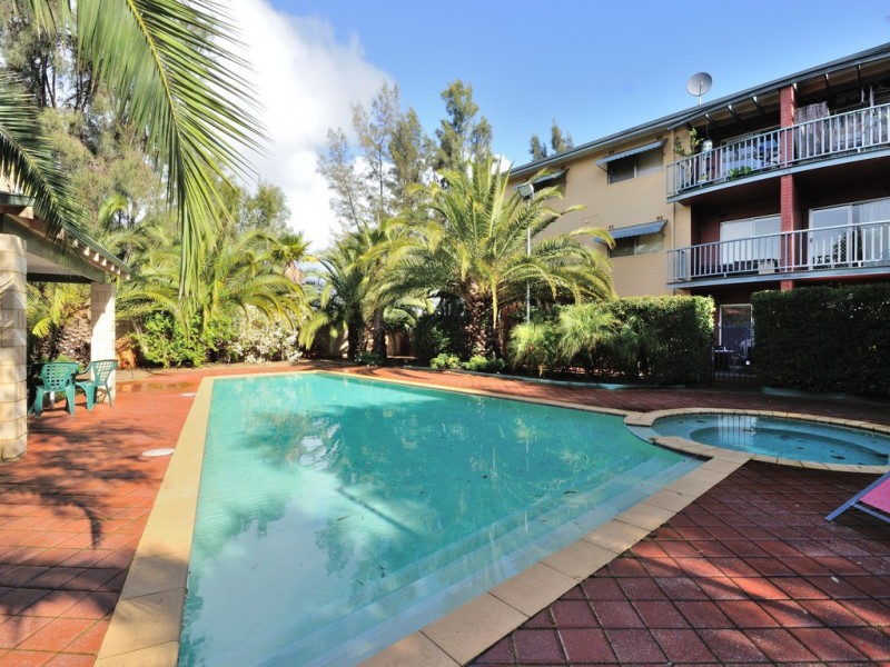 4 13 DOWLING PLACE, Orelia WA 6167