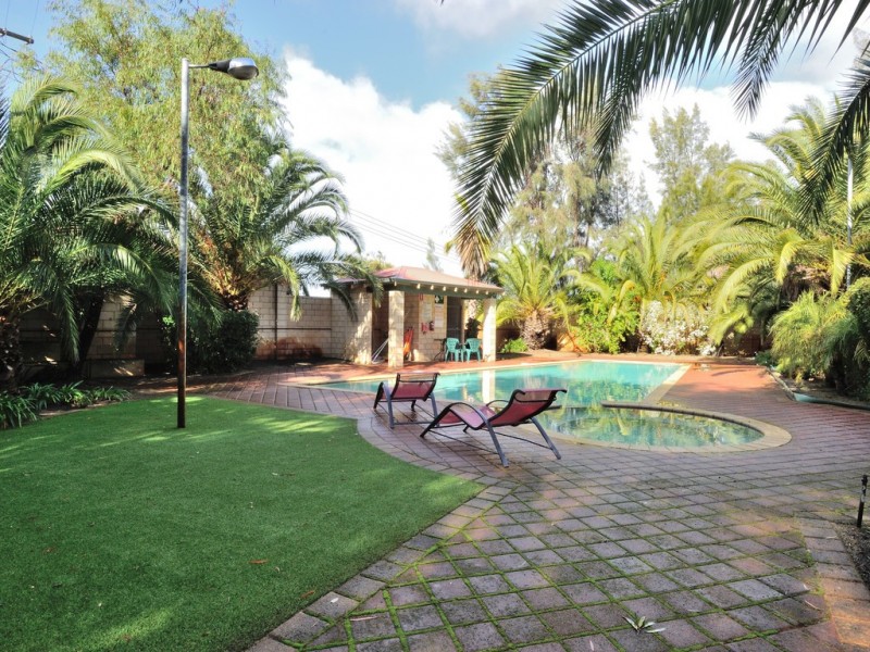 4 13 DOWLING PLACE, Orelia WA 6167