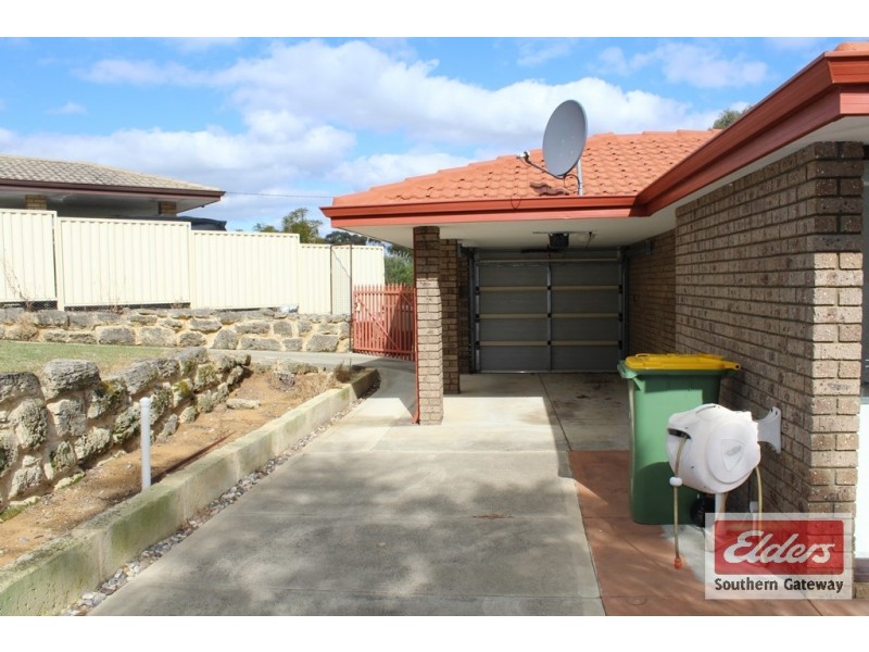 7 Pike Court, Parmelia WA 6167