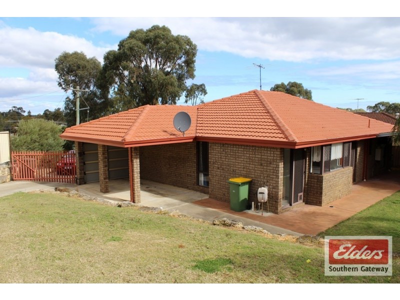 7 Pike Court, Parmelia WA 6167