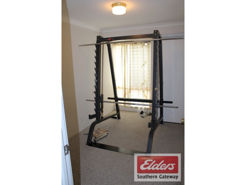 7 Pike Court, Parmelia WA 6167