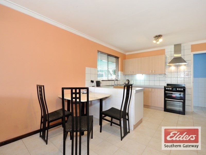 26 Madden Way, Parmelia WA 6167