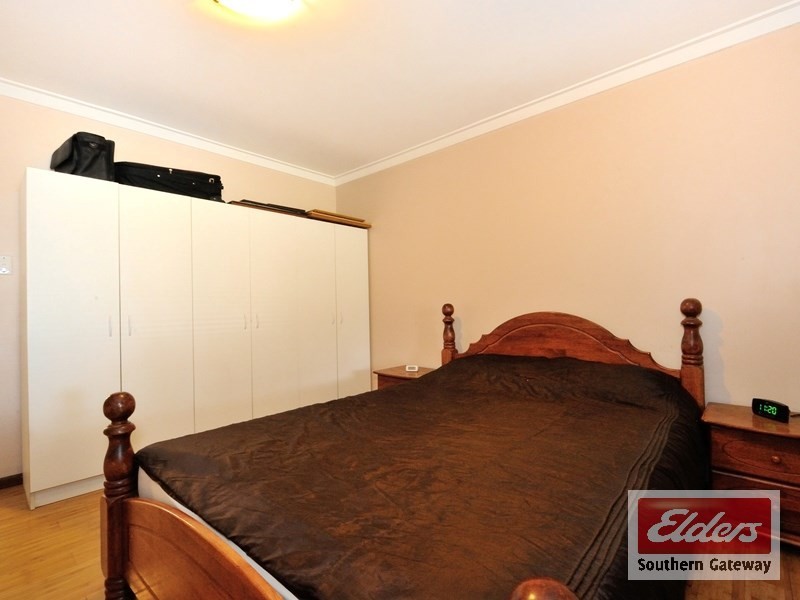 26 Madden Way, Parmelia WA 6167