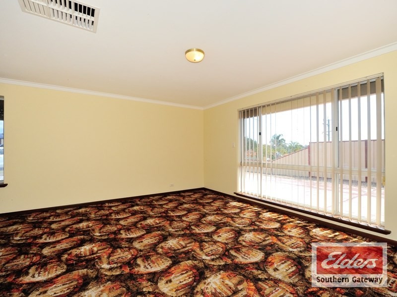 59 Warner Road, Parmelia WA 6167