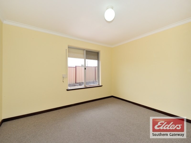 59 Warner Road, Parmelia WA 6167