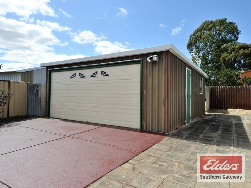 59 Warner Road, Parmelia WA 6167