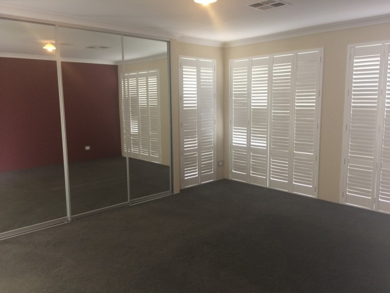 2 DURSLEY STREET, Wellard WA 6170