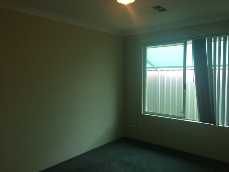 2 DURSLEY STREET, Wellard WA 6170