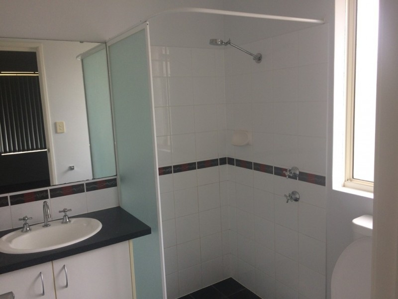 2 DURSLEY STREET, Wellard WA 6170