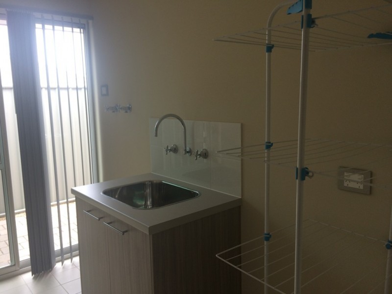 2 DURSLEY STREET, Wellard WA 6170