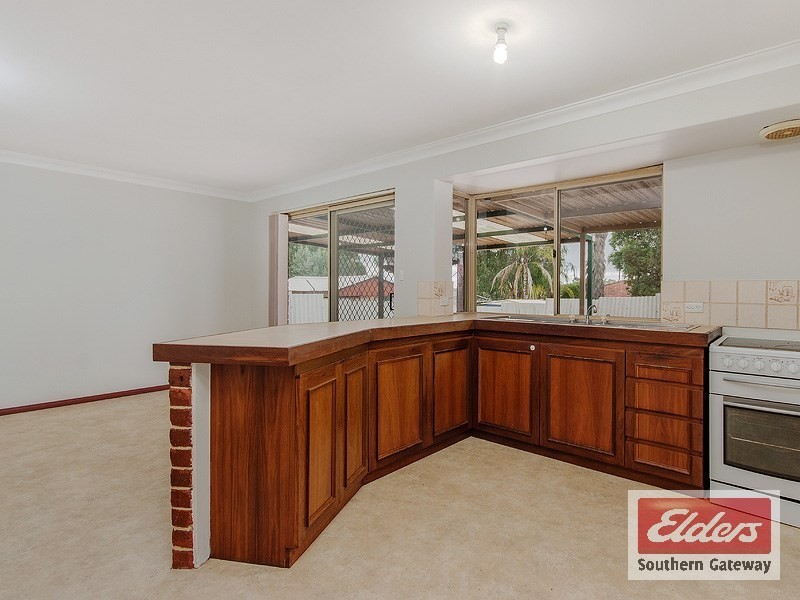 16 Nutcher Way, Parmelia WA 6167