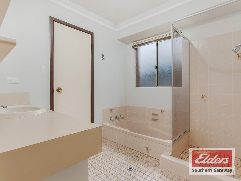 16 Nutcher Way, Parmelia WA 6167