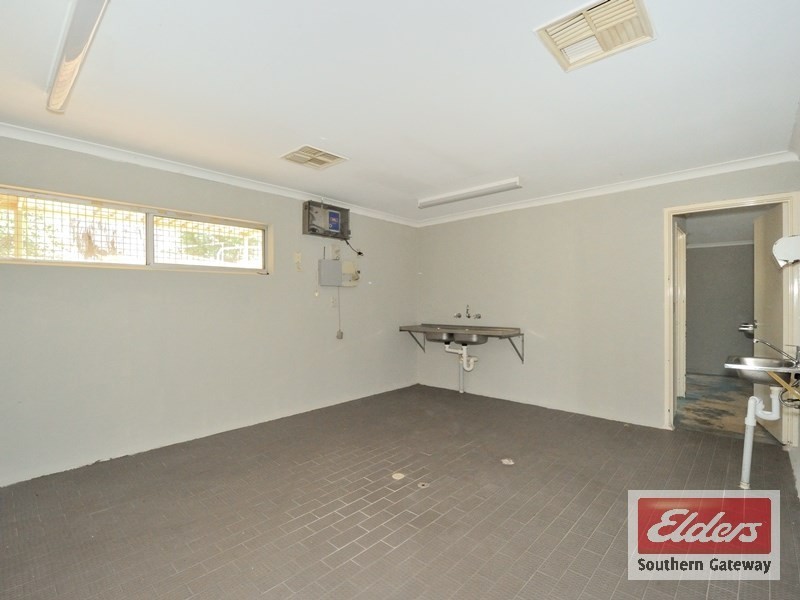 42 Seabrook Way, Medina WA 6167