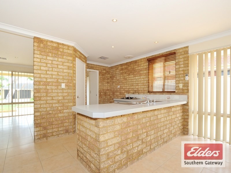 12 MAURITIUS COURT, Waikiki WA 6169