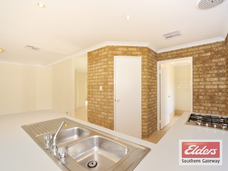 12 MAURITIUS COURT, Waikiki WA 6169