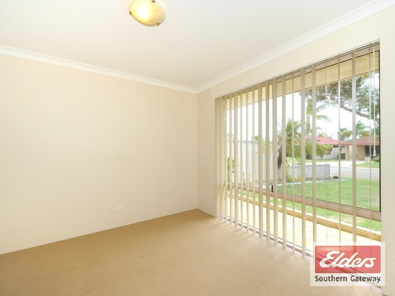 12 MAURITIUS COURT, Waikiki WA 6169