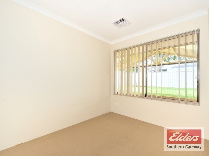 12 MAURITIUS COURT, Waikiki WA 6169