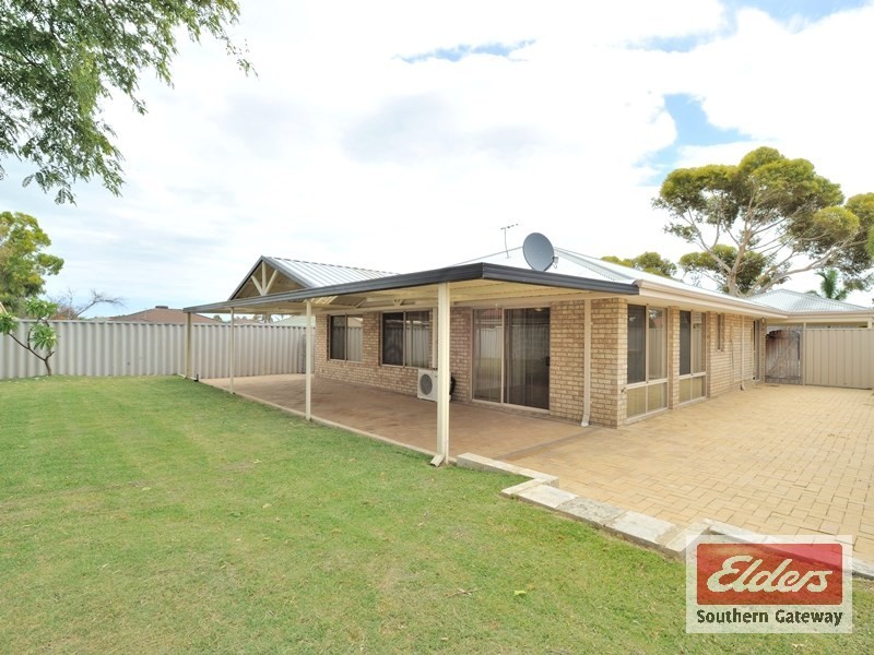 12 MAURITIUS COURT, Waikiki WA 6169