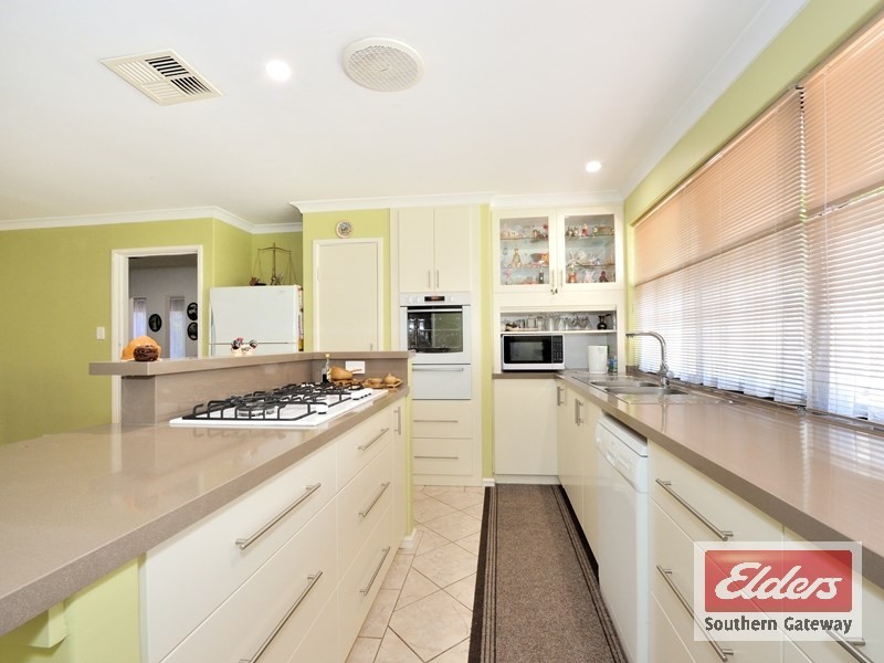 34 Brougham Crescent, Orelia WA 6167
