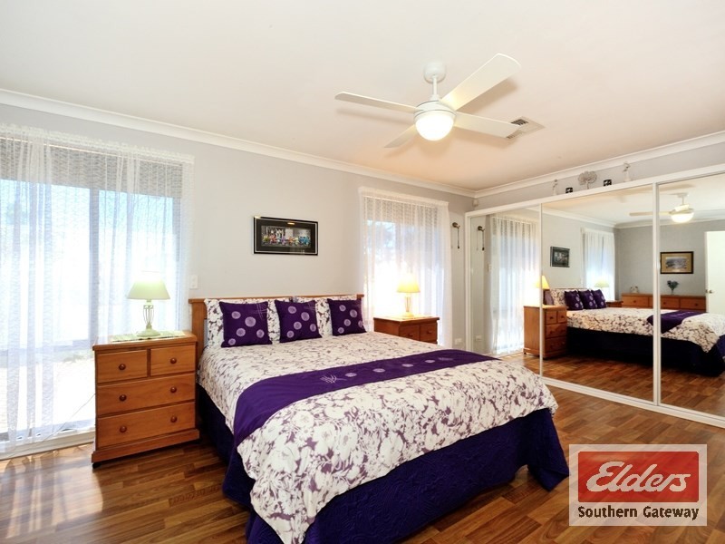 34 Brougham Crescent, Orelia WA 6167