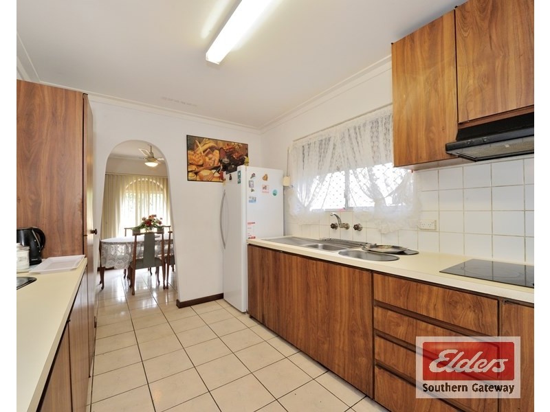 89 Sicklemore Road, Parmelia WA 6167