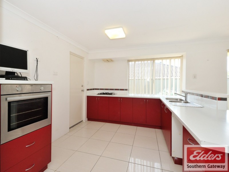 6 Taunton Mews, Leda WA 6170