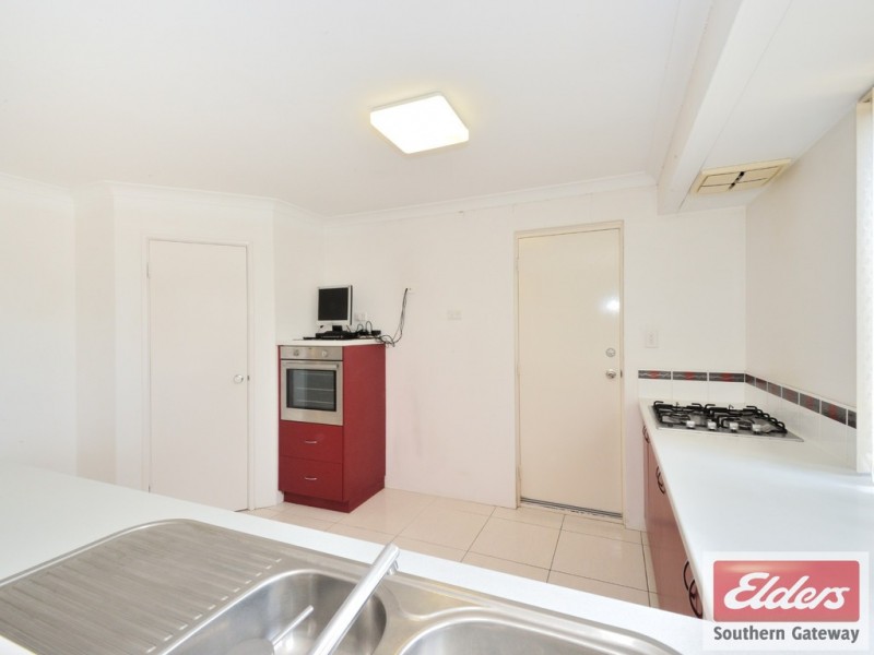 6 Taunton Mews, Leda WA 6170