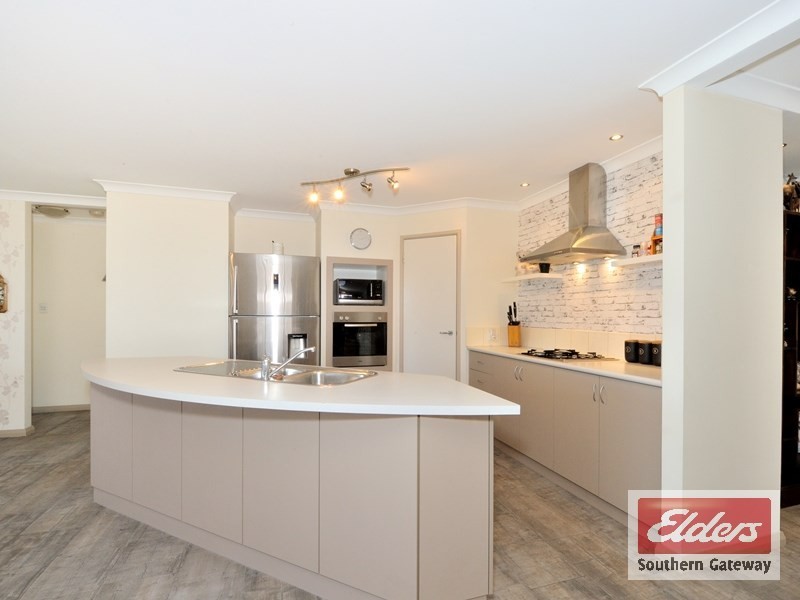 22 Colreavy Ramble, Baldivis WA 6171