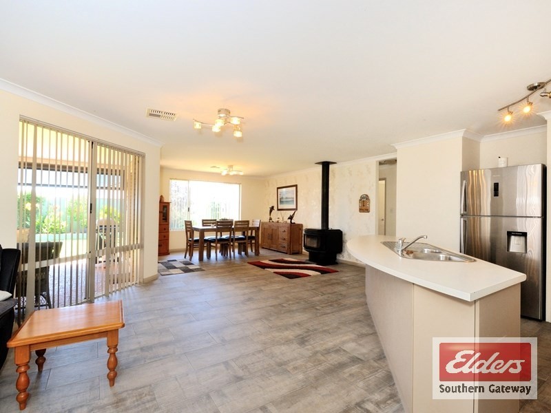 22 Colreavy Ramble, Baldivis WA 6171