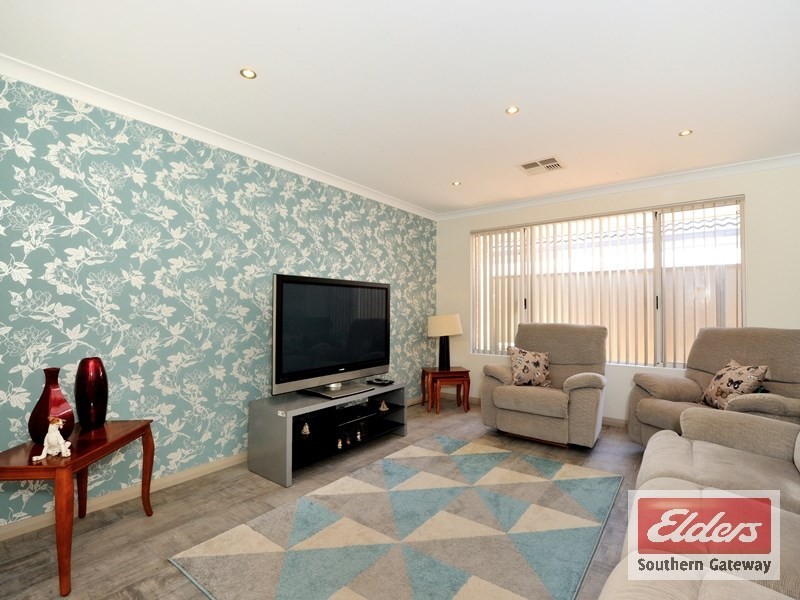 22 Colreavy Ramble, Baldivis WA 6171