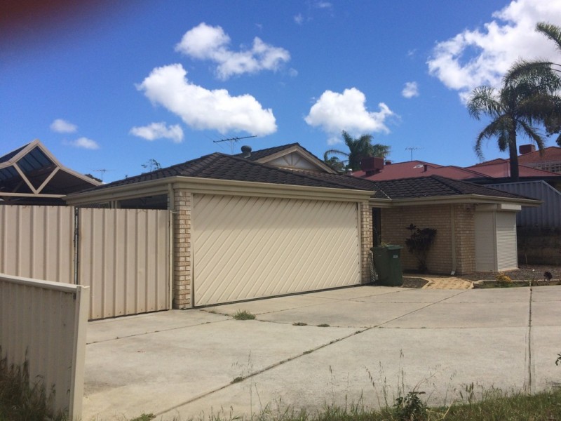 23 OAKFIELD GARDENS, Parmelia WA 6167