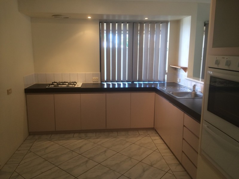 23 OAKFIELD GARDENS, Parmelia WA 6167