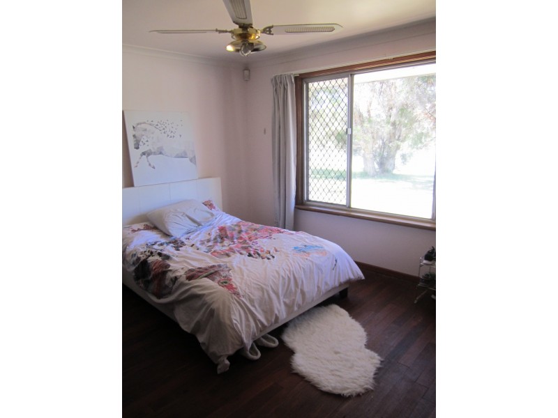 545 Orton Road, Oakford WA 6121