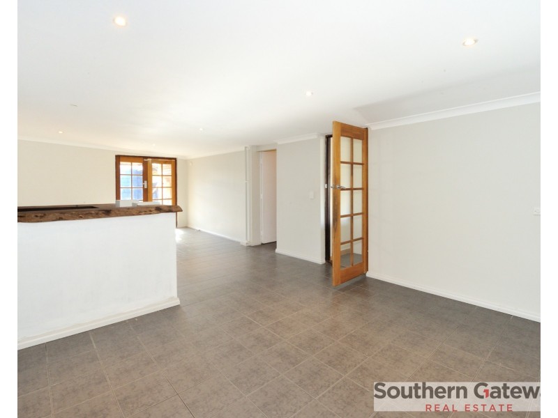 29 Chapman Road, Calista WA 6167